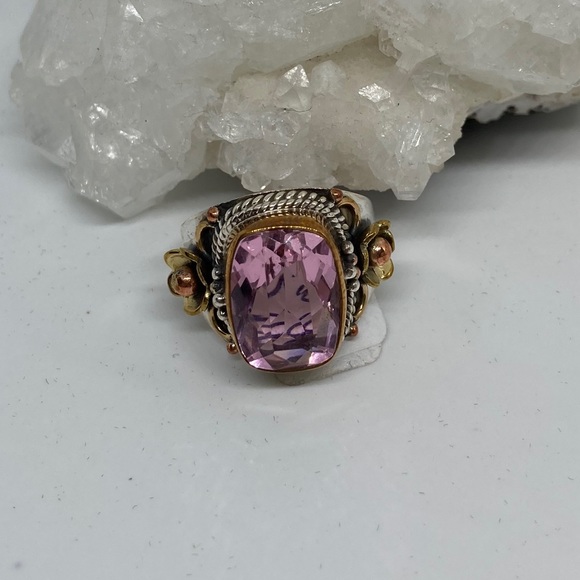 ONE OF A KIND RING - Picture 3 of 9